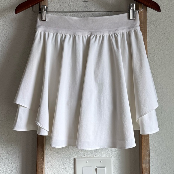 Lululemon Court Revival High Waist Skort in White Sz: 4 - Picture 5 of 10